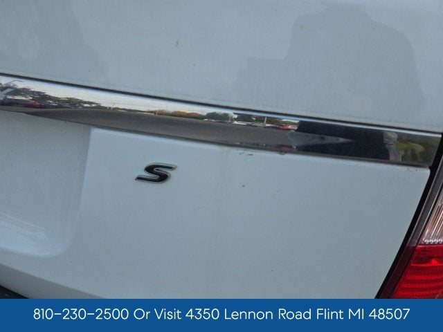2016 Chrysler Town & Country S