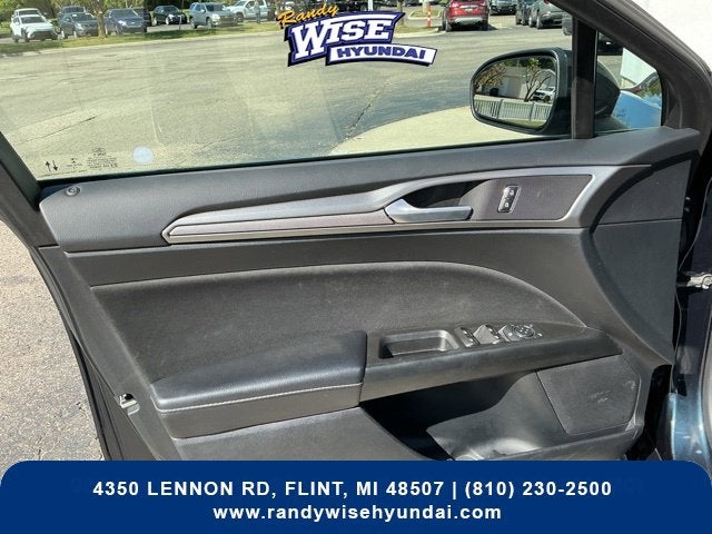 2020 Ford Fusion SE