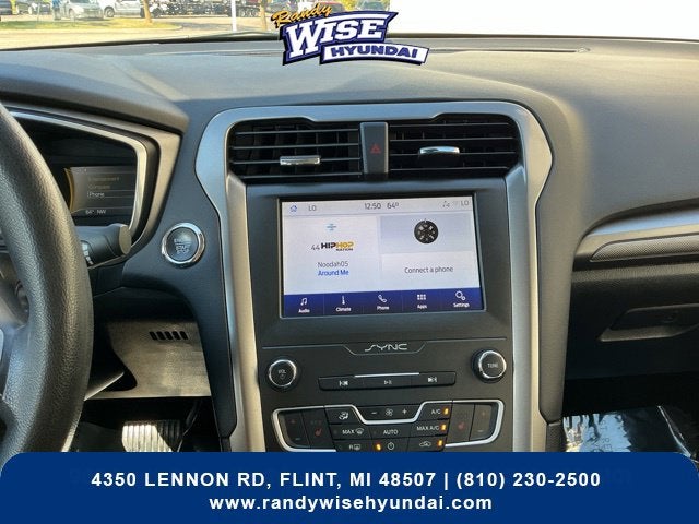 2020 Ford Fusion SE