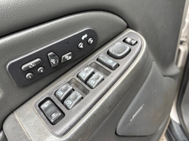 2004 Chevrolet Avalanche 1500 Base