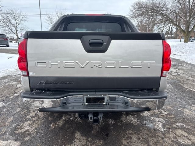 2004 Chevrolet Avalanche 1500 Base