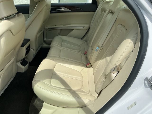 2014 Lincoln MKZ Base