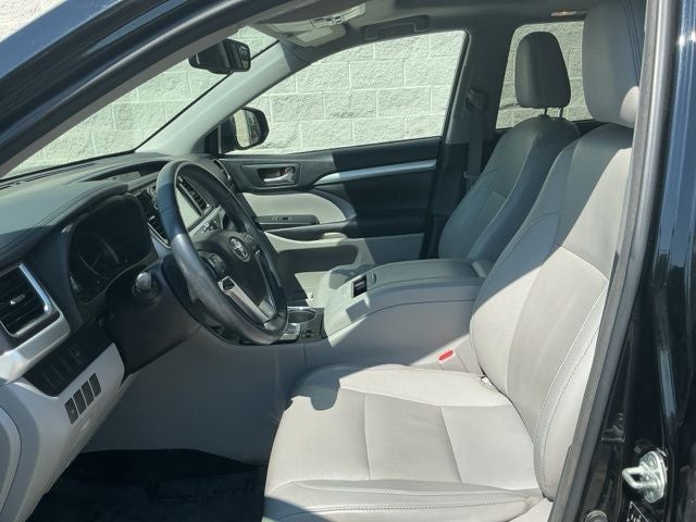 2016 Toyota Highlander XLE V6