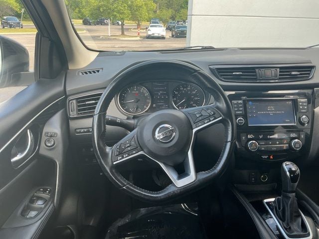 2017 Nissan Rogue Sport SL