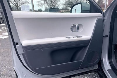 2024 Hyundai IONIQ 5 SE