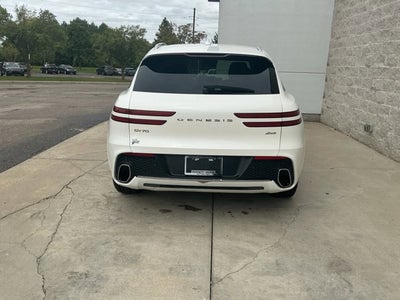 2025 Genesis GV70 2.5T