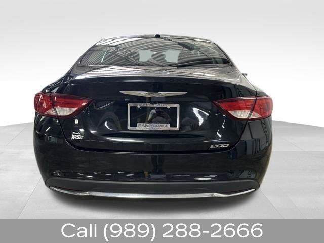 2016 Chrysler 200 Limited