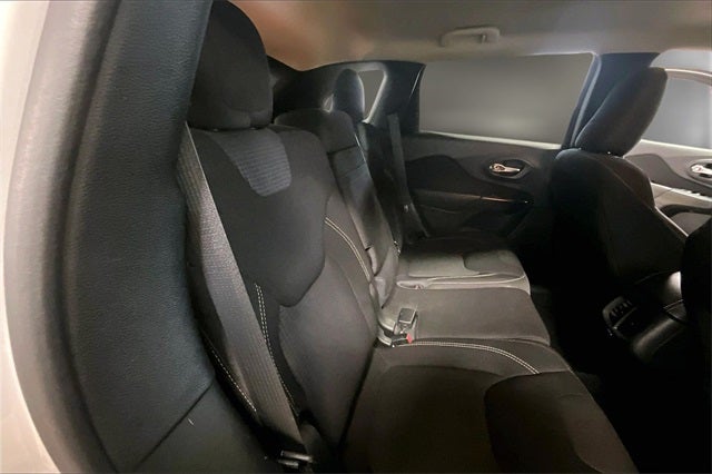 2016 Jeep Cherokee Altitude