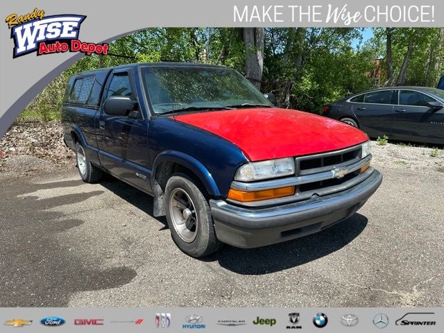 2001 Chevrolet S10's photo