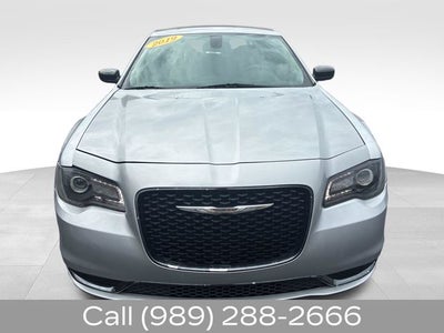 2019 Chrysler 300 Touring