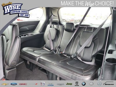 2025 Chrysler Pacifica Select