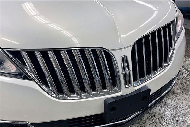 2013 Lincoln MKX Base