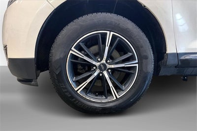 2013 Lincoln MKX Base