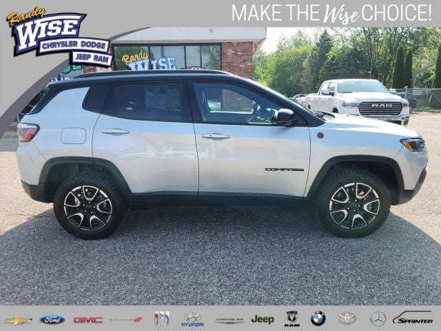 2025 Jeep Compass Trailhawk