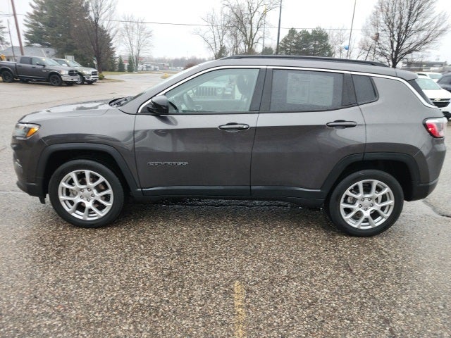 2022 Jeep Compass Latitude Lux