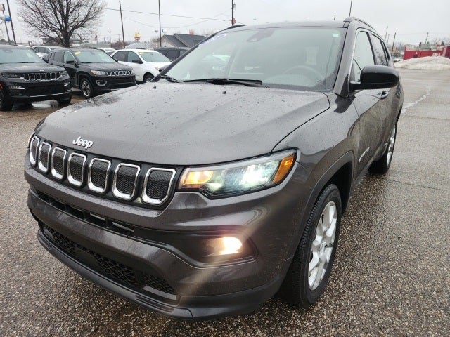 2022 Jeep Compass Latitude Lux