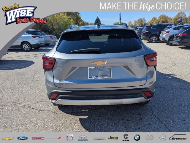 2025 Chevrolet Trax LT