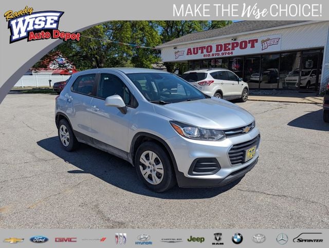 2018 Chevrolet Trax LS's photo